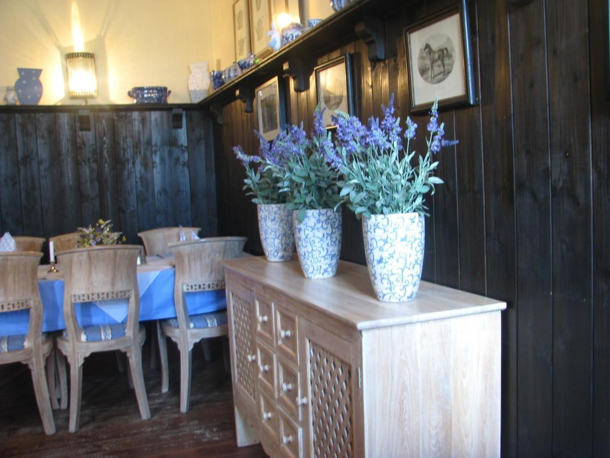 Gasthaus Und Pension "Zum Hauenden Schwein" Woerlitz Ngoại thất bức ảnh